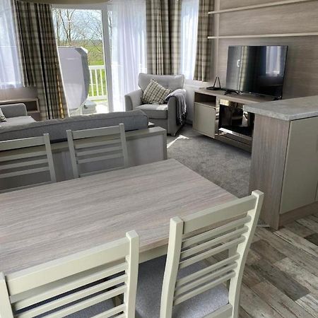 Luxury Holiday Home Sleeps 6 Pet Friendly سانت أوستيل المظهر الخارجي الصورة