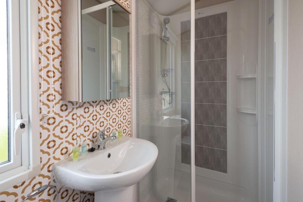 Luxury Holiday Home Sleeps 6 Pet Friendly سانت أوستيل المظهر الخارجي الصورة
