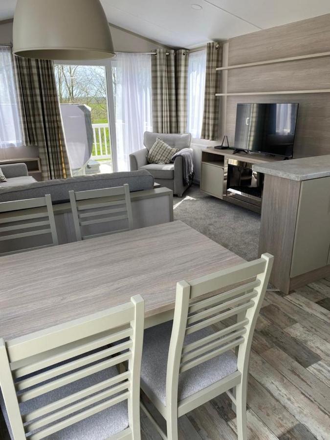Luxury Holiday Home Sleeps 6 Pet Friendly سانت أوستيل المظهر الخارجي الصورة